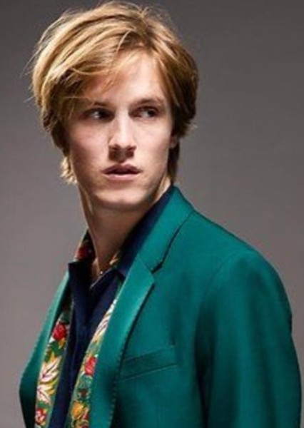Louis Hofmann photo