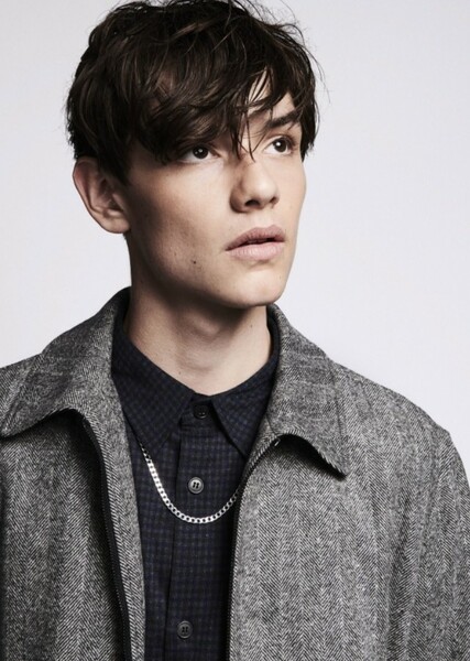 Louis Partridge