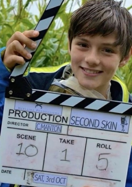 Louis Partridge photo