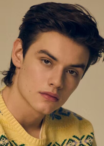 Louis Partridge