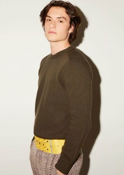 Louis Partridge photo