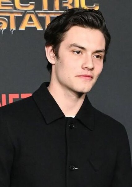 Louis Partridge photo