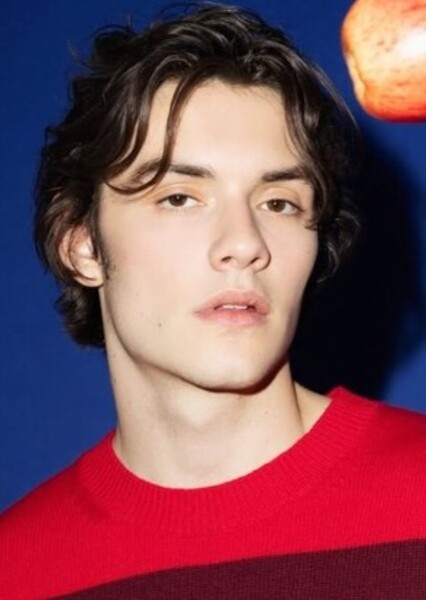 Louis Partridge