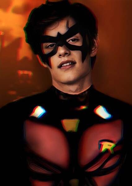 Louis Partridge photo