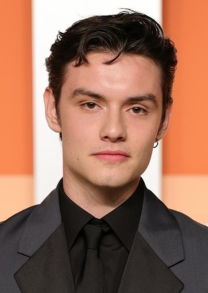 Louis Partridge