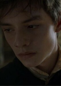 Louis Partridge