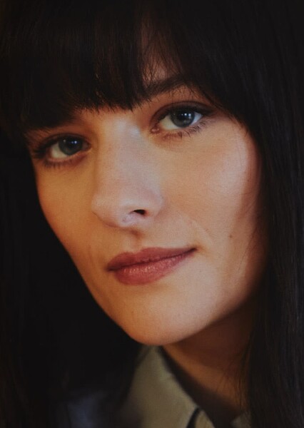 Louisa Jacobson photo