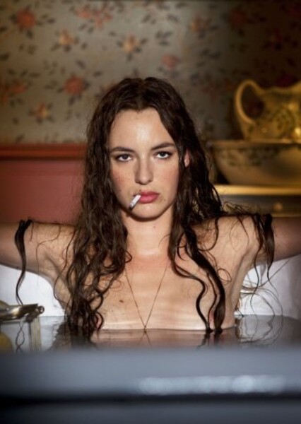 Louise Bourgoin photo