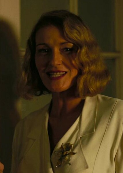 Louise Lombard photo