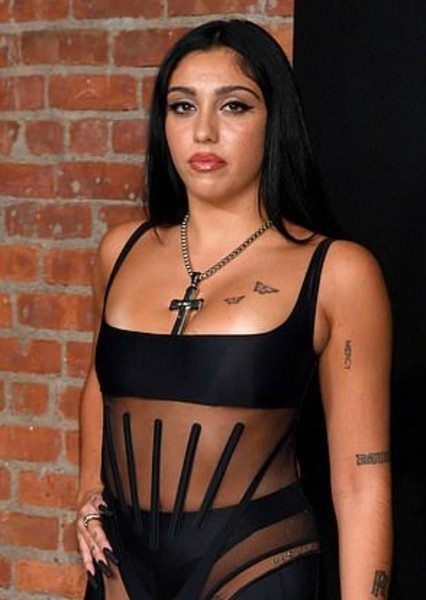 Lourdes Leon photo