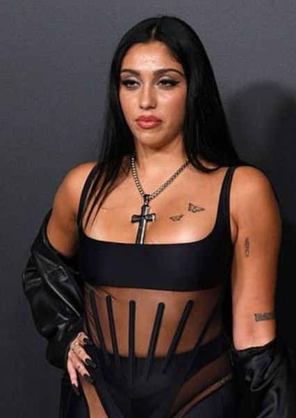 Lourdes Leon photo