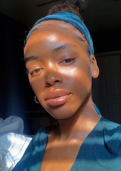 Lovie Simone