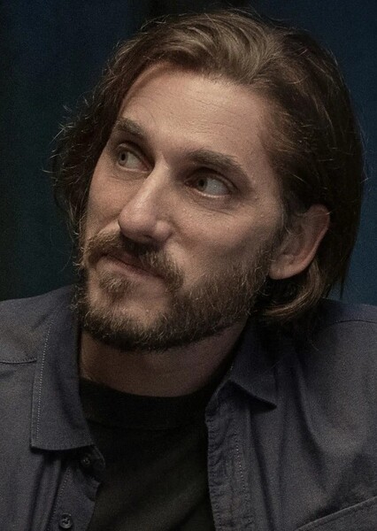 Luca Marinelli photo