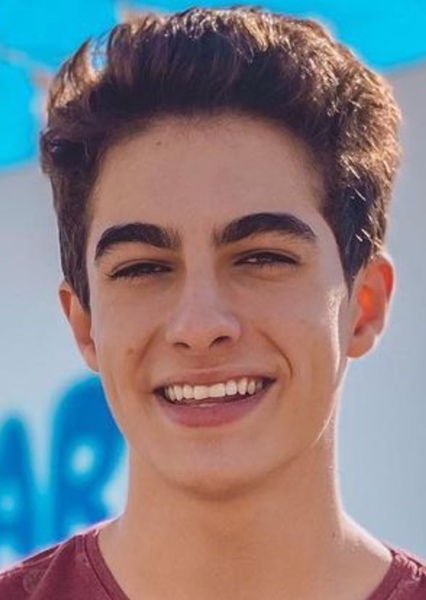 Lucas Burgatti photo