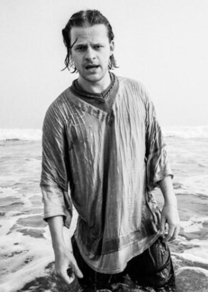 Lucas Hedges