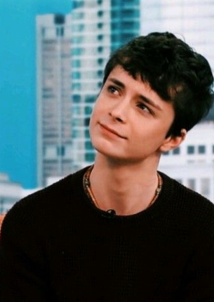 Lucas Jade Zumann photo