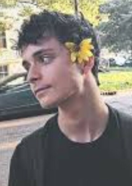Lucas Jade Zumann photo