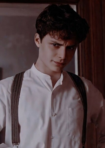Lucas Jade Zumann photo
