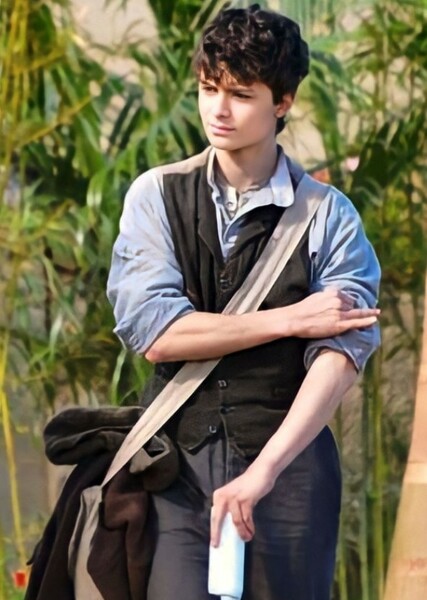 Lucas Jade Zumann photo