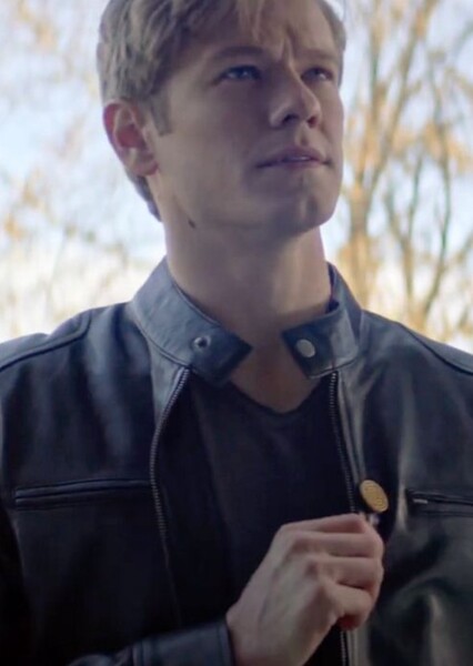 Lucas Till photo
