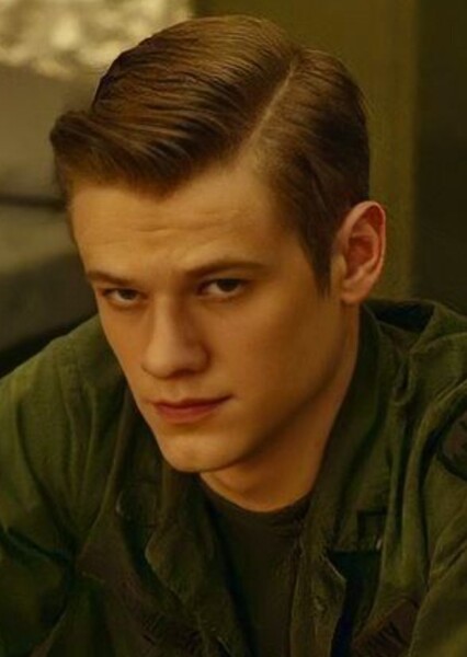 Lucas Till photo