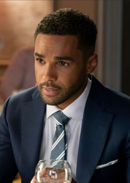 Lucien Laviscount photo