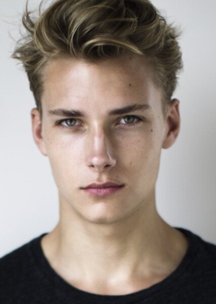 Lucky Blue Smith