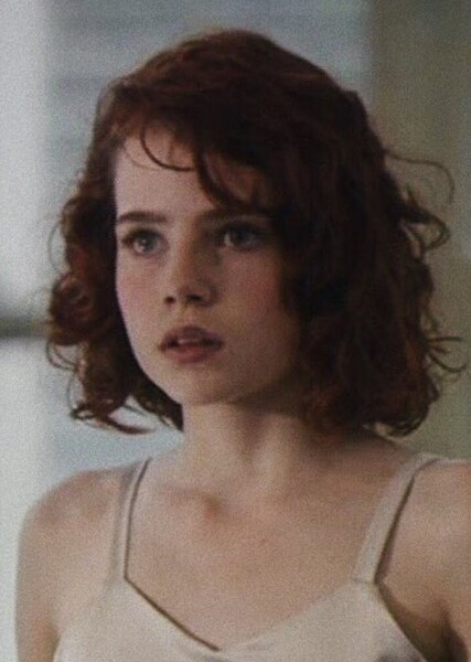 Lucy Boynton photo