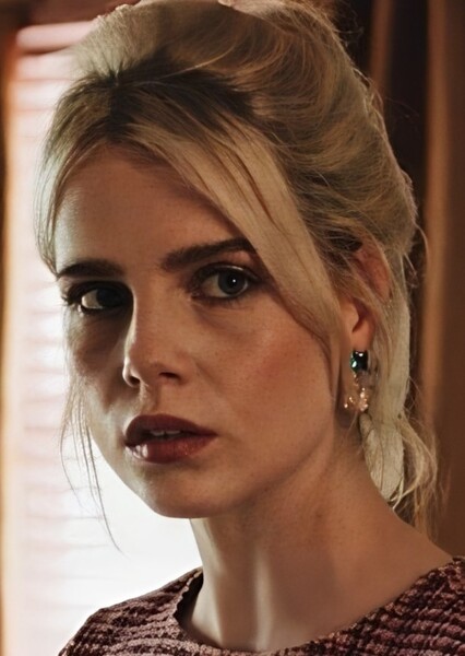 Lucy Boynton photo