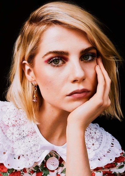 Lucy Boynton photo