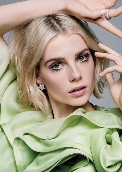 Lucy Boynton photo