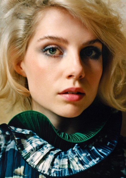 Lucy Boynton photo