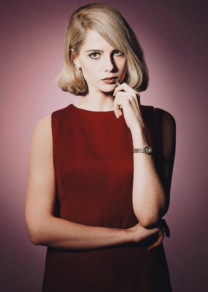 Lucy Boynton photo