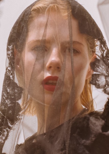 Lucy Boynton photo