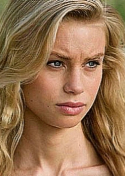 Lucy Fry photo