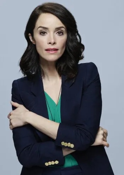 Lucy Preston (Timeless) photo