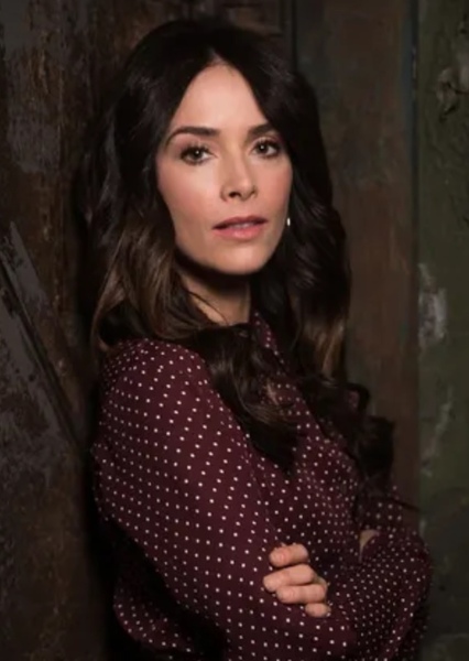 Lucy Preston (Timeless) photo