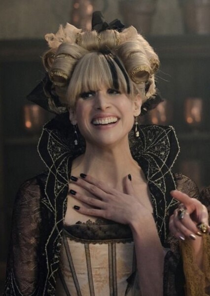 Lucy Punch photo