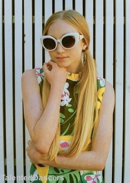 Lucy Vallely photo