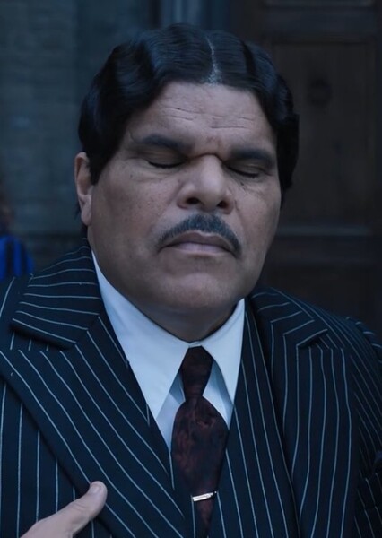 Luis Guzmán photo