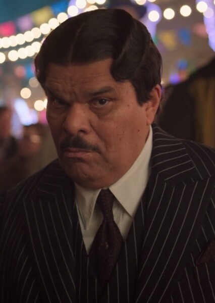 Luis Guzmán photo