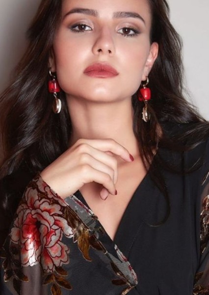 Luiza Viana photo