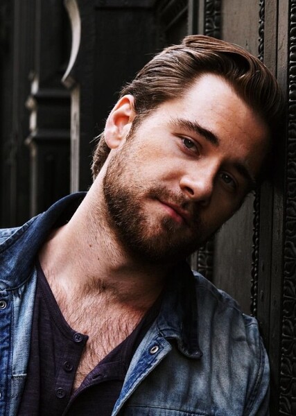 Luke Benward