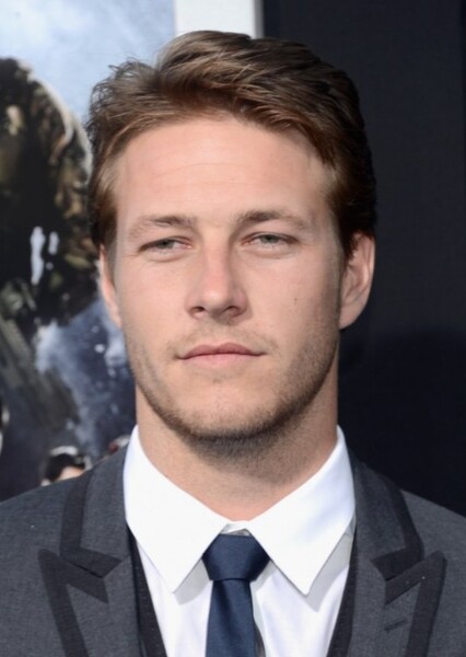 Luke Bracey photo