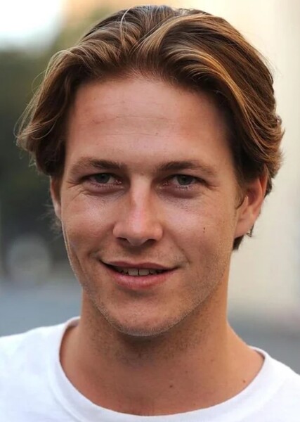 Luke Bracey