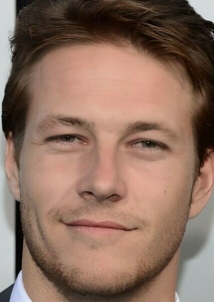 Luke Bracey photo