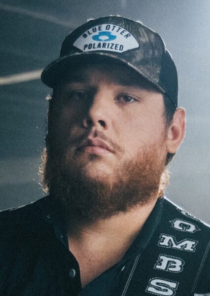 Luke Combs photo