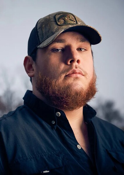 Luke Combs photo