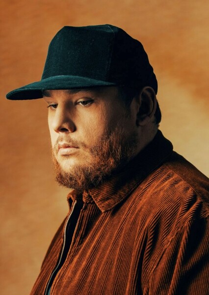 Luke Combs photo