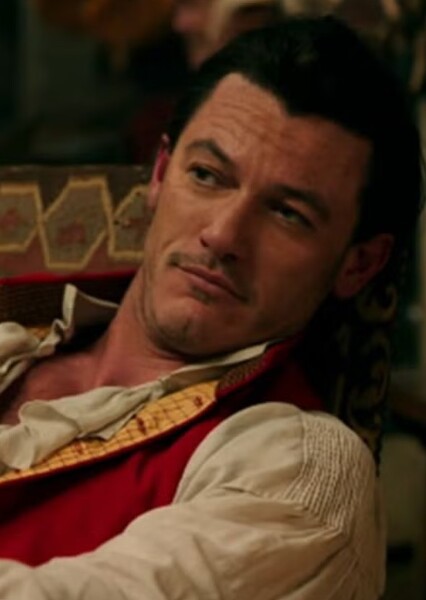 Luke Evans photo